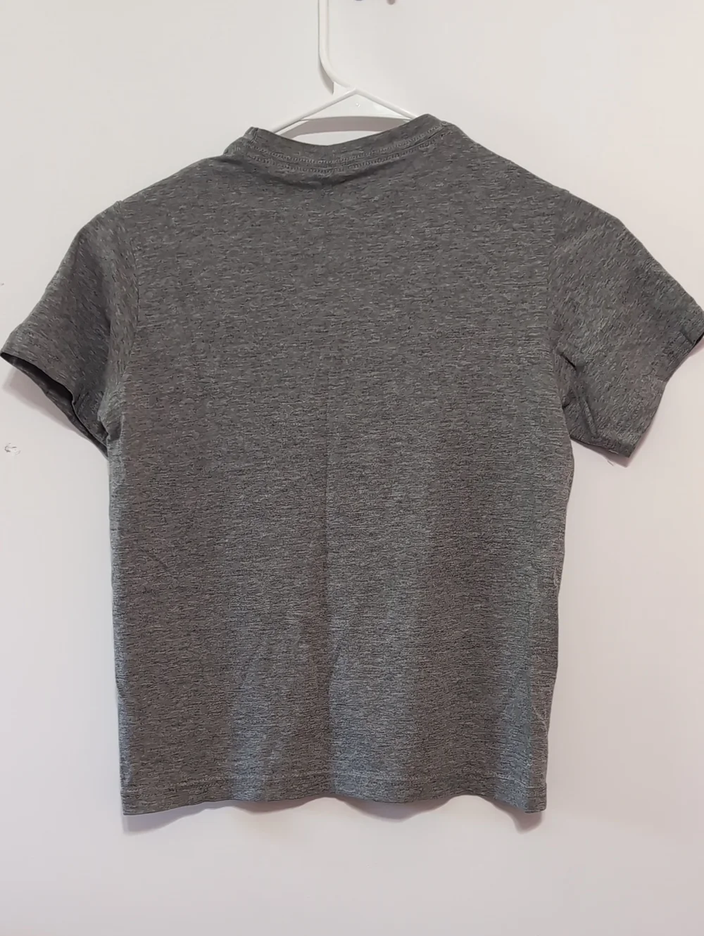 Nike Gray Legendary Status Tee Shirt Size Youth Small